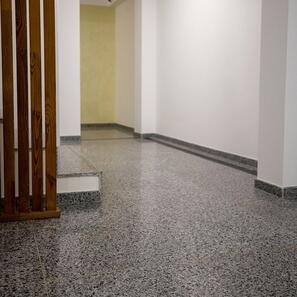 Полиран сив гранит Артико 60 x 60 x 1.8 см