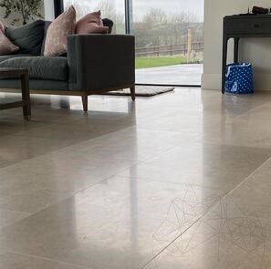 LTP Profesional Ironwax Satin, акрилен препарат за самополиране със сатиниращ ефект, само за интериорна употреба, 1 л