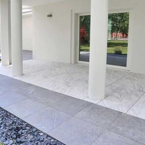 Синтерован камък L'ALTRA PIETRA Duomo Carrara, 60 X 90 X 2 см, R11 - Външни плочки (нехлъзгащи се) 