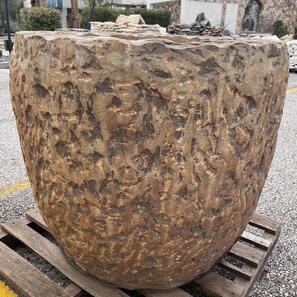 Каменна саксия (кашпа) от варовик за интериор и екстериор 75 x 75 x 70 см