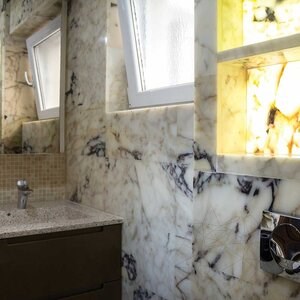 Полиран мрамор Арабескато Виолет 60 x 30 x 2 см (прозирен)