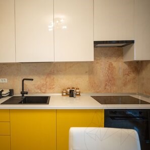 Полиран мрамор Розалина 60 x 60 x 2 см