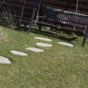 Японски градински стъпки от цепен шистов камък с чукнати ръбчета Кавала 
