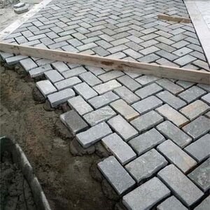 Цепени павета от шистов камък Кавала 20 x 10 x 3-5 см (1 тон = 9 -11 кв.м.)