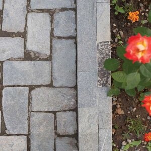 Цепени павета от шистов камък Кавала 20 x 10 x 3-5 см (1 тон = 9 -11 кв.м.)