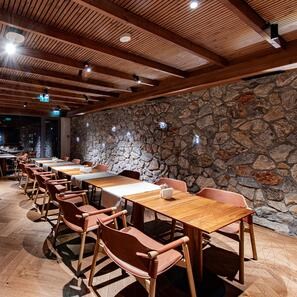 Зидария от неоформен мрамор Акрон