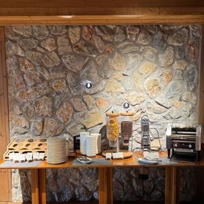 Зидария от неоформен мрамор Акрон