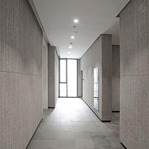 Плочи от камък Sanded White Lineal Plus Design 2 см