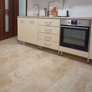 Напречно рязан шлайфан травертин Класик ПРЕМИУМ 40.6 x 20.3 x 1.2 см