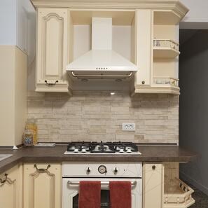 Полирана 3D стенна мозайка от травертин Класик