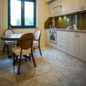 Полиран мрамор Арабескато Оро 60 x 30 x 1 см (прозирен)  