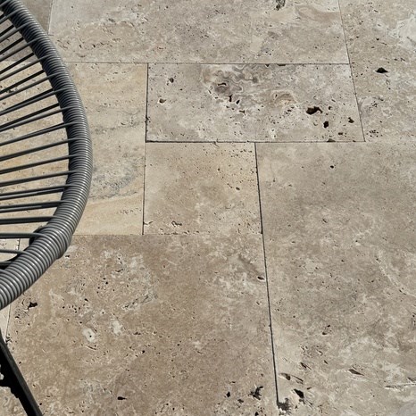 Напречно рязан антикиран и непълнен травертин Класик, сет за френски модул 1.2 см икономичен