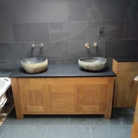 Черен плот от антикиран шистов камък  200 x 65 x 3 см