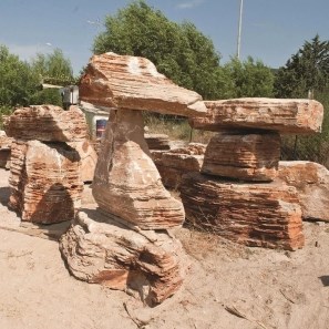 Декоративен градински камък монолитни късове Македон кг