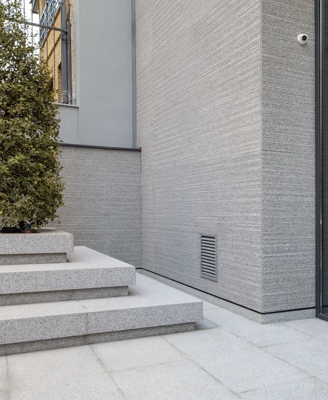 LST-305