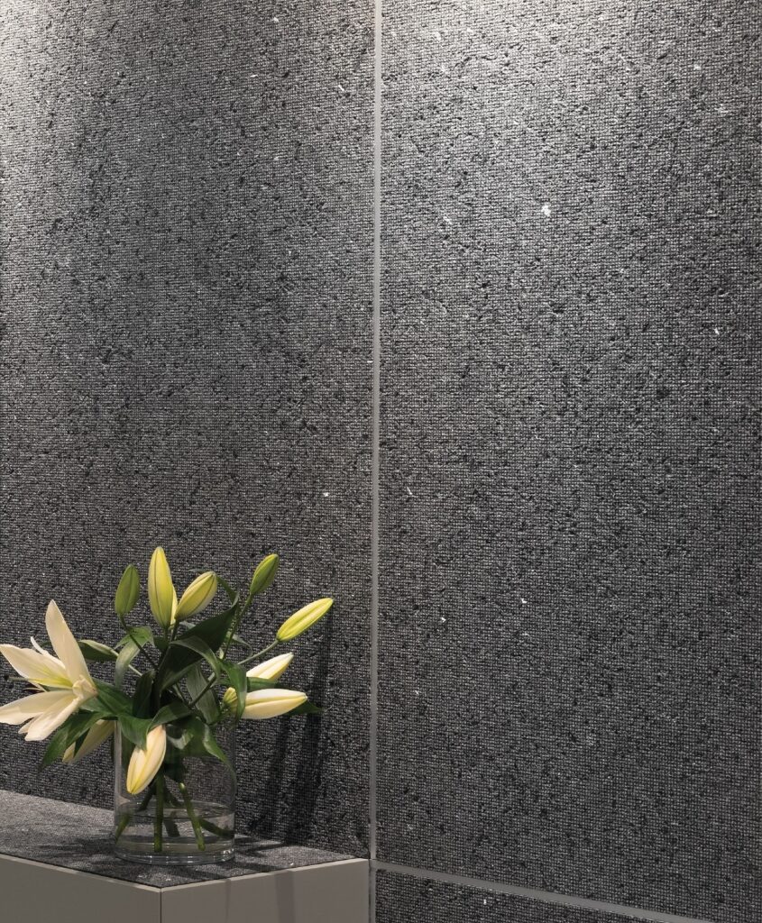 Гранит Black Kosmus Silver Microdot